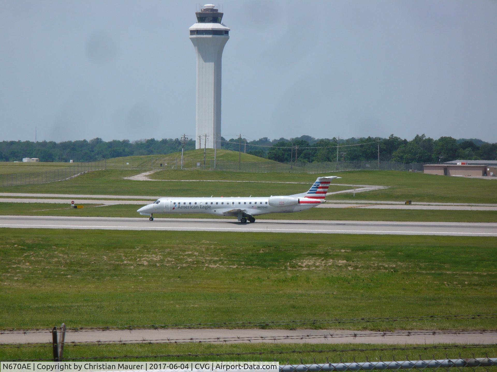 N670AE, 2004 Embraer ERJ-145LR (EMB-145LR) C/N 145790, ERJ-145LR