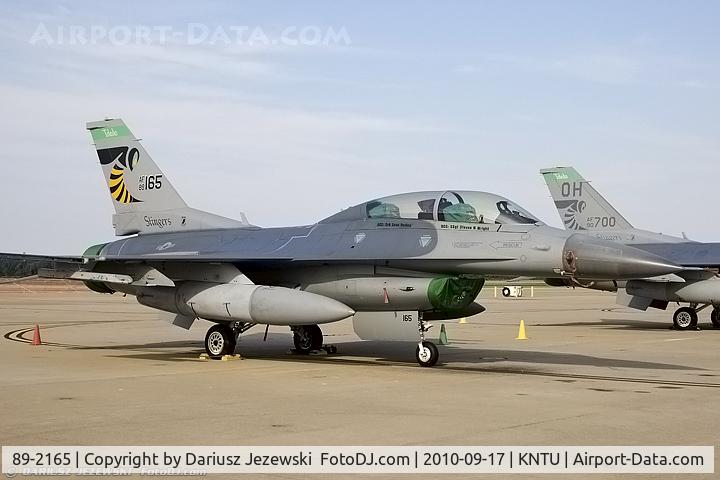 89-2165, 1989 General Dynamics F-16D Fighting Falcon C/N 1D-40, F-16D Fighting Falcon 89-2165 OH from 112th FS Stingers Toledo, OH