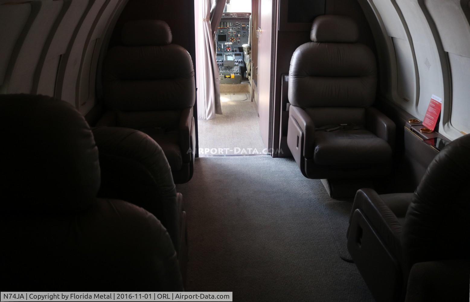 N74JA, 1982 Canadair Challenger 600S (CL-600-1A11) C/N 1060, Challenger 600