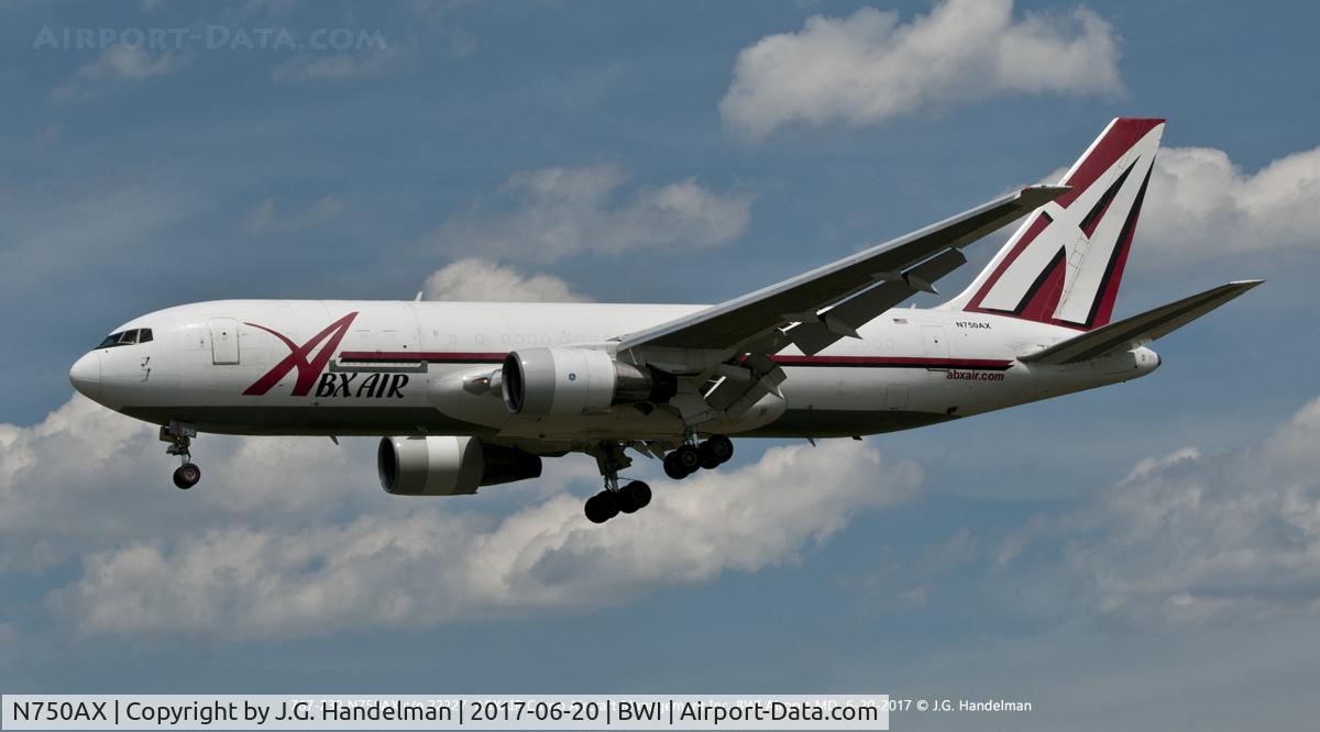 N750AX, 1984 Boeing 767-232 C/N 22227, To 33L.