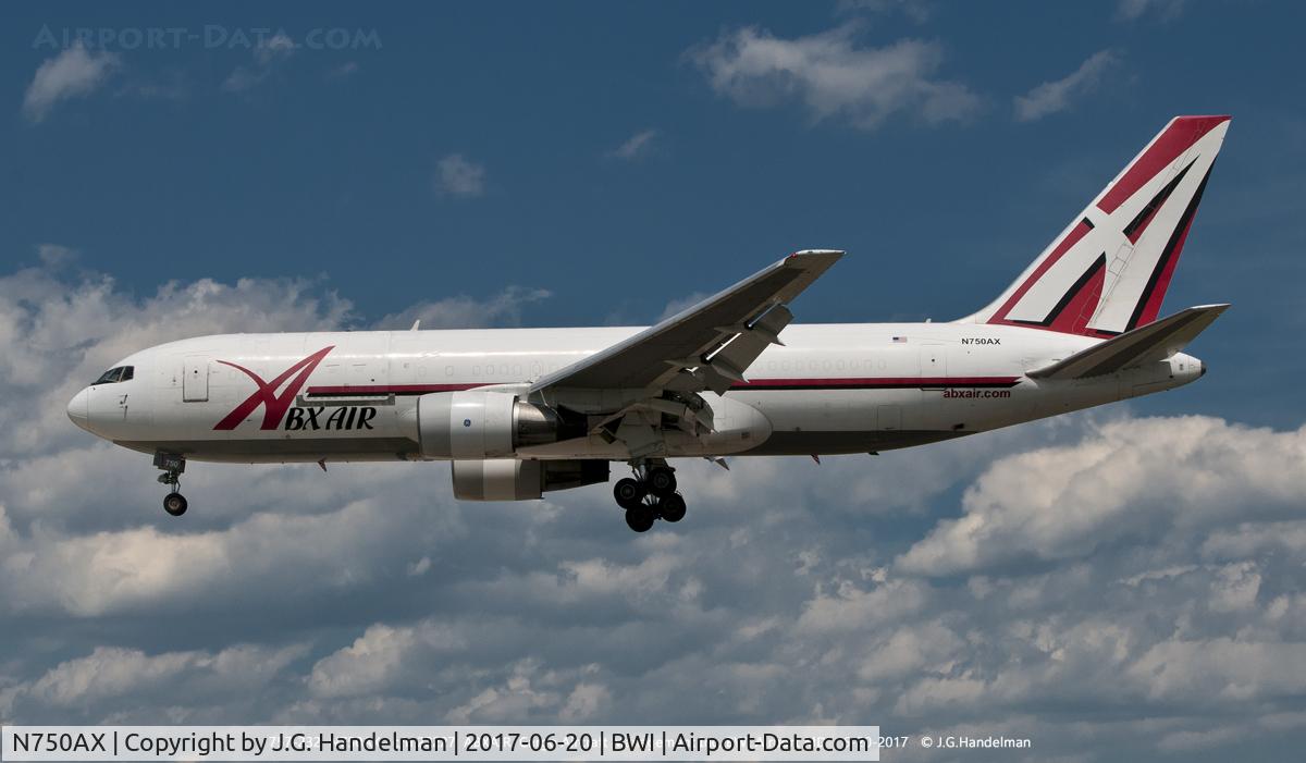 N750AX, 1984 Boeing 767-232 C/N 22227, To 33L.