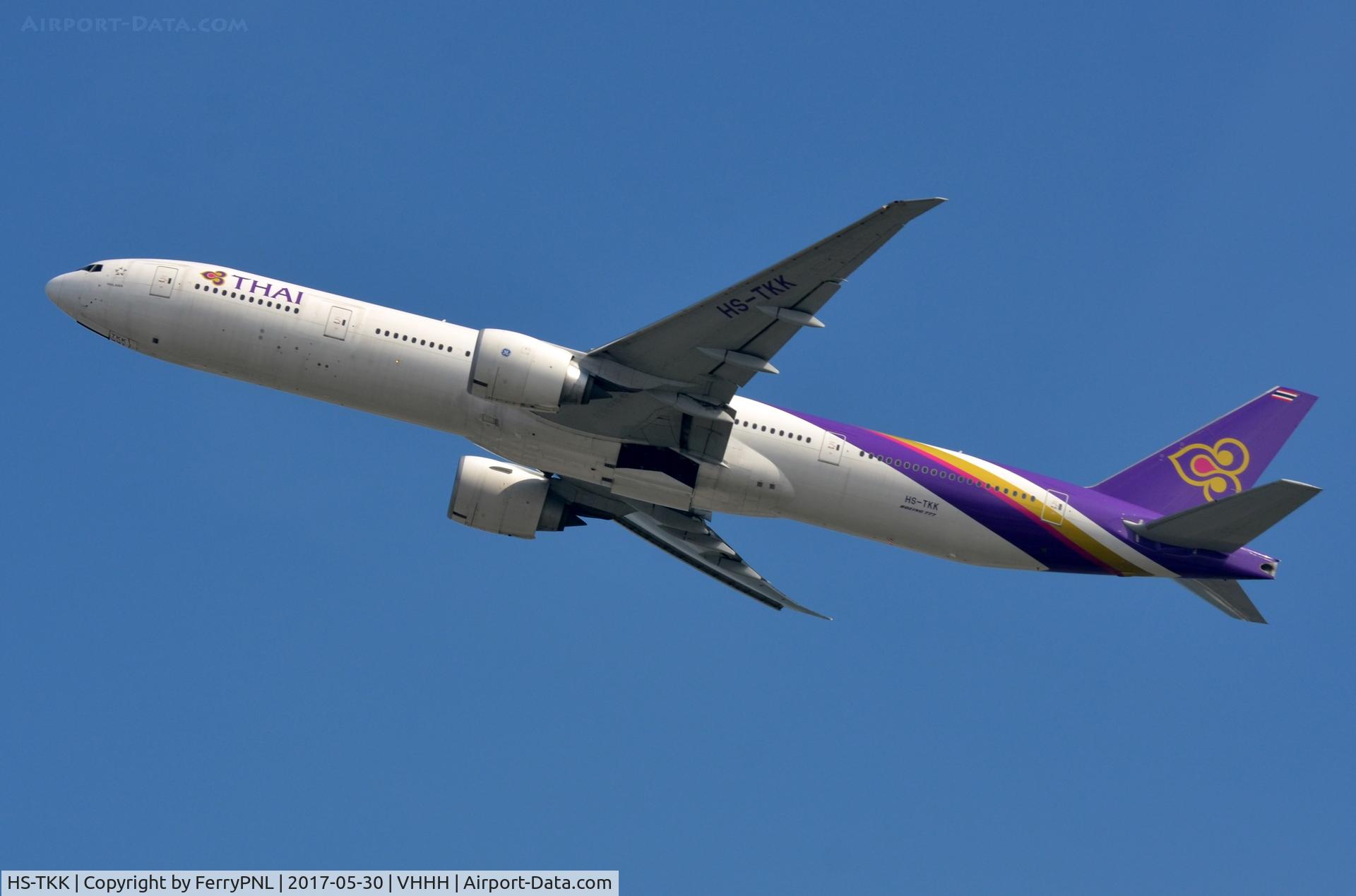 HS-TKK, 2012 Boeing 777-3AL/ER C/N 41520, Thai B773 lifting-off
