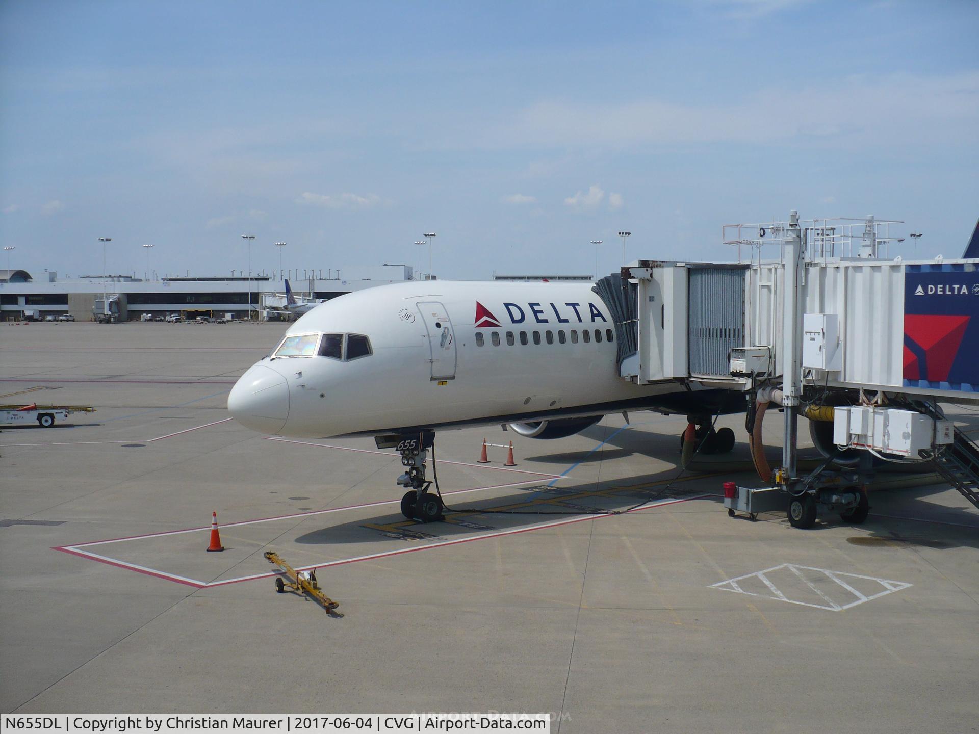 N655DL, 1990 Boeing 757-232 C/N 24395, Delta 757-232