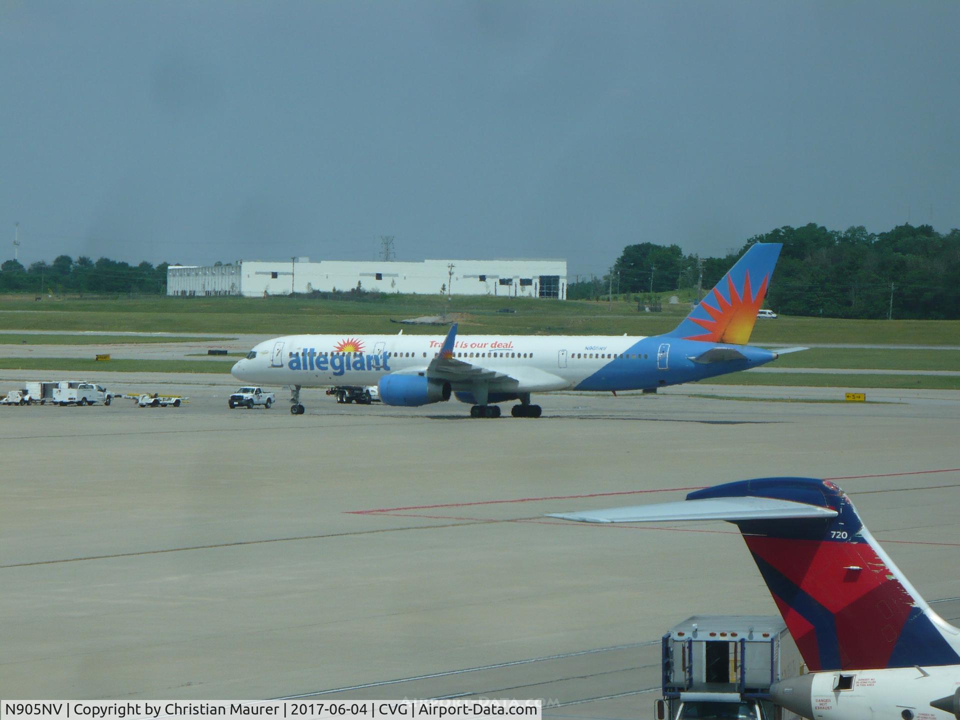 N905NV, 1994 Boeing 757-204 C/N 27235, Boeing 757-204