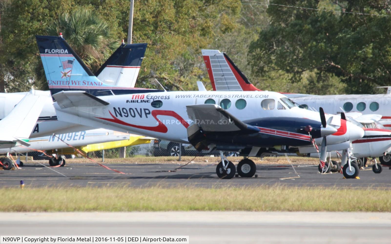 N90VP, 1967 Beech 65-A90 C/N LJ-276, Beech A90