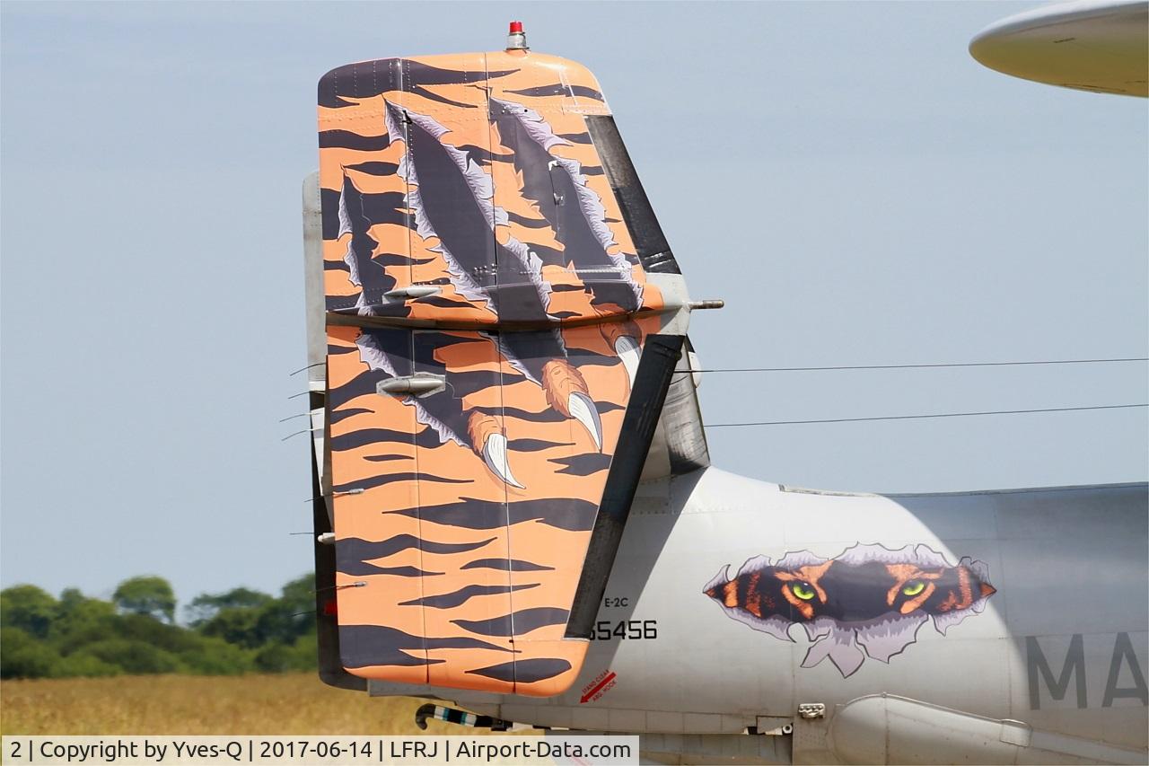 2, Grumman E-2C Hawkeye 2000 (G-123) C/N FR-2, Grumman E-2C Hawkeye, Close view of tail, Landivisiau Naval Air Base (LFRJ) Tiger Meet 2017