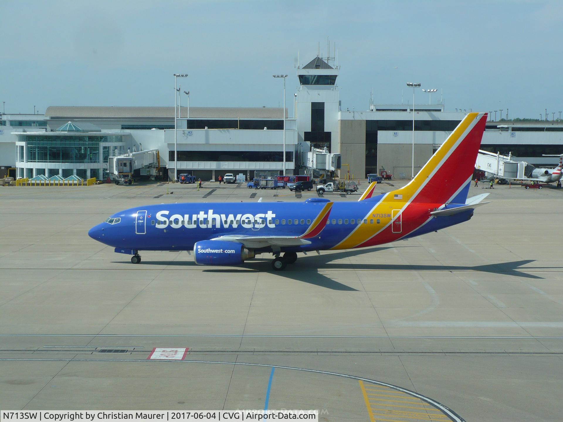 N713SW, 1998 Boeing 737-7H4 C/N 27847, Boeing 737-7H4