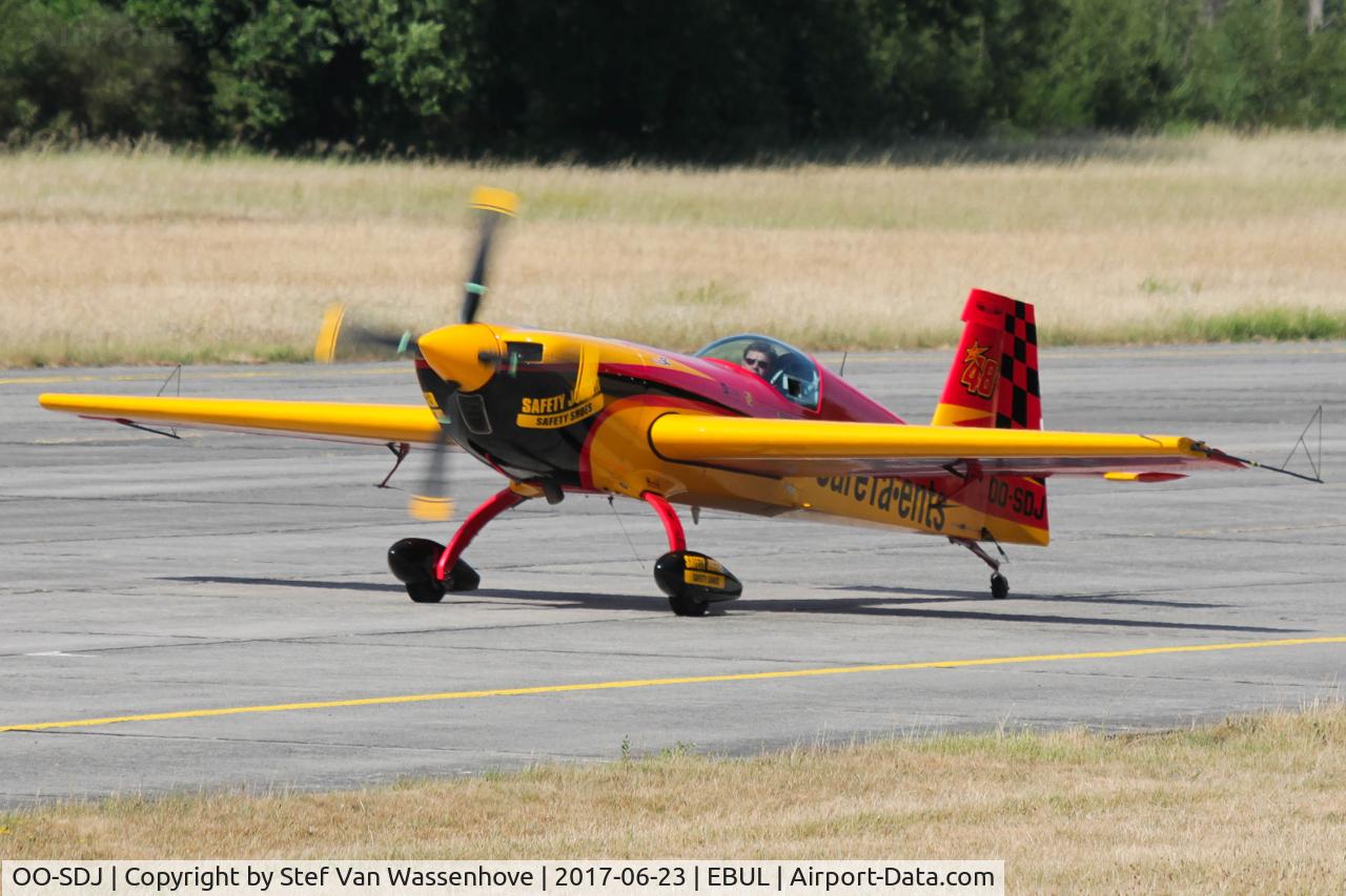 OO-SDJ, 2009 Extra EA-330SC C/N SC015, Ursel Avia 2017