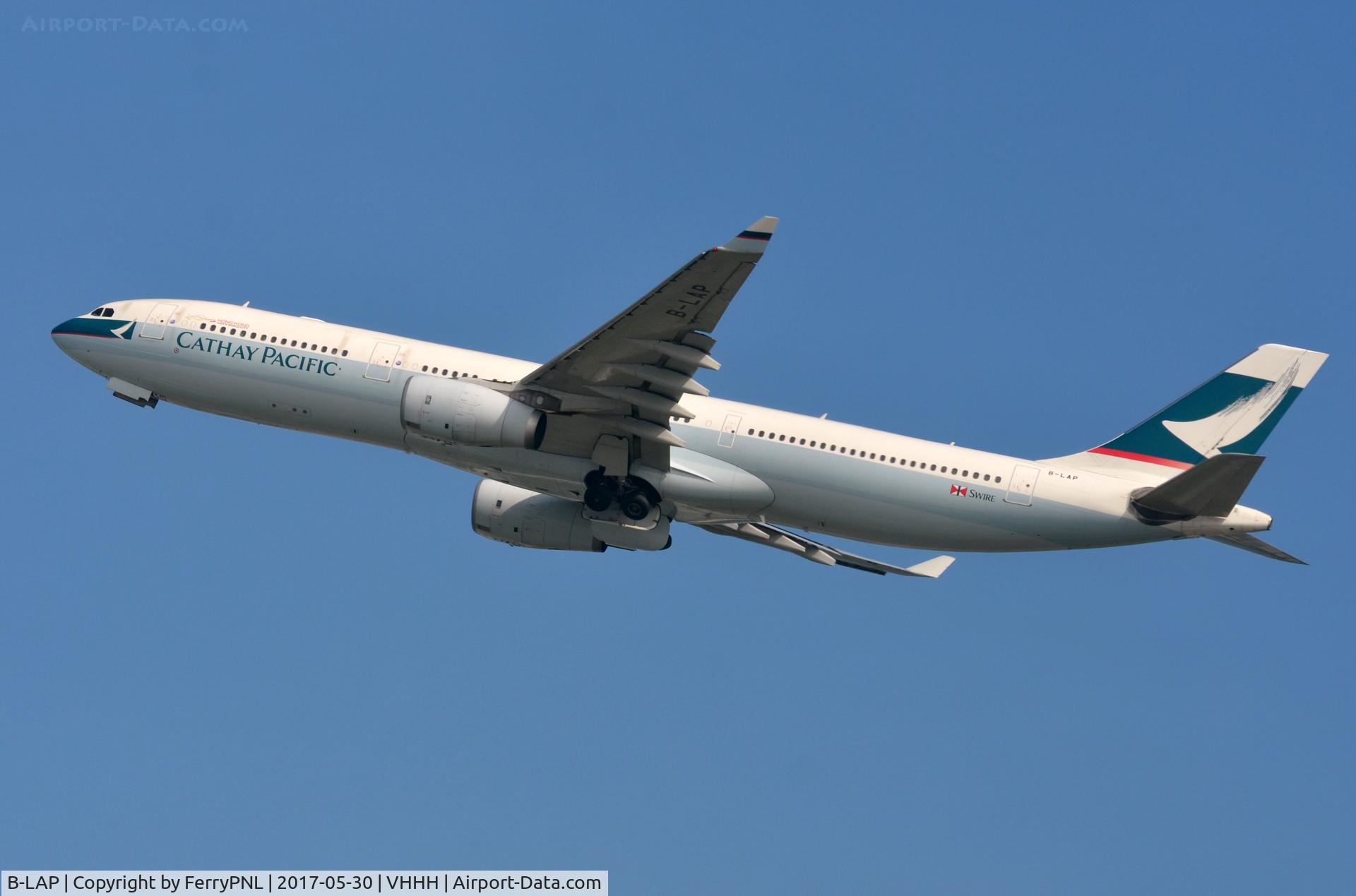 B-LAP, 2012 Airbus A330-343X C/N 1343, Take-off of CX A333