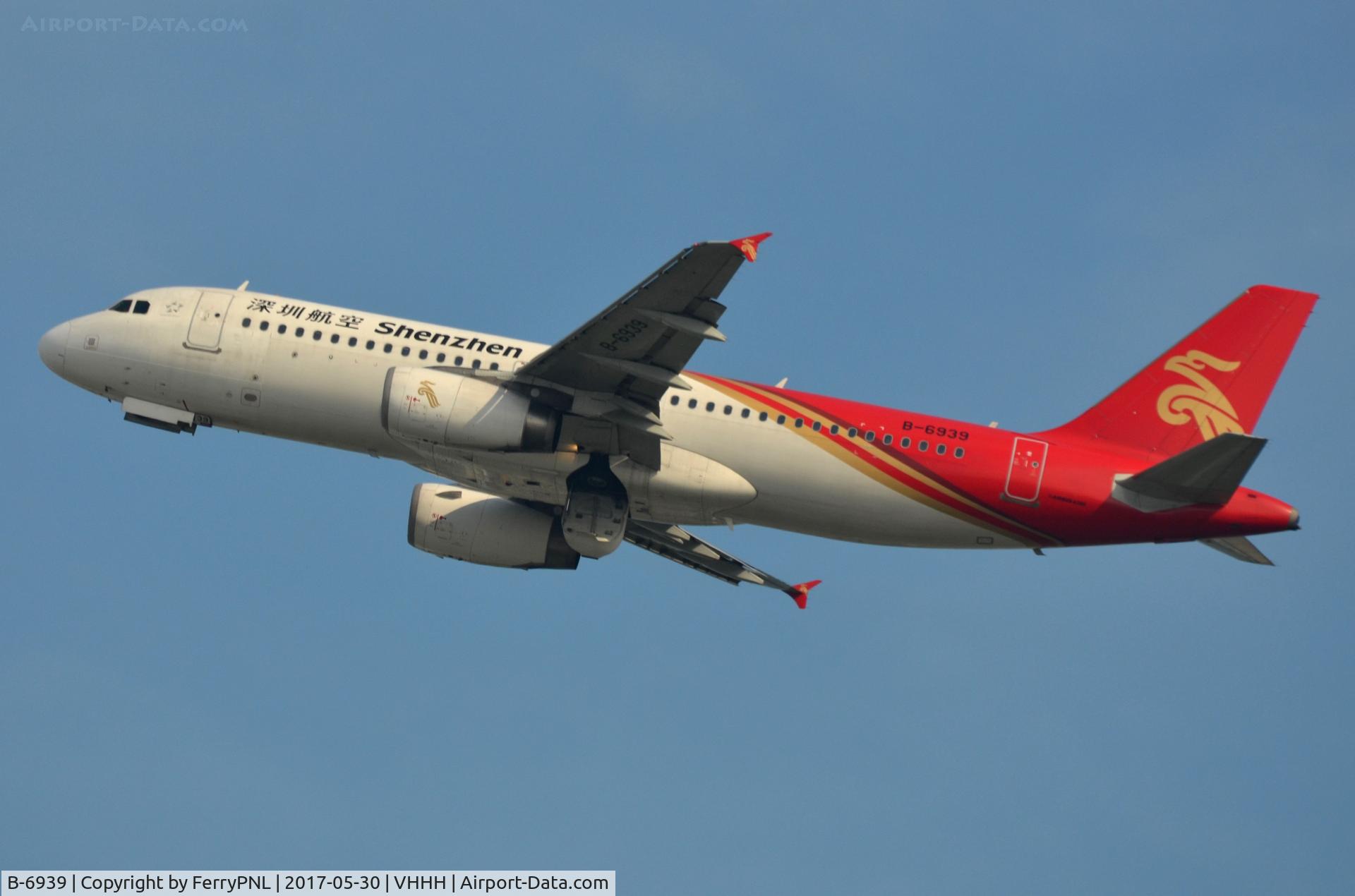 B-6939, 2012 Airbus A320-232 C/N 5176, Shenzhen A320 lifting-off.