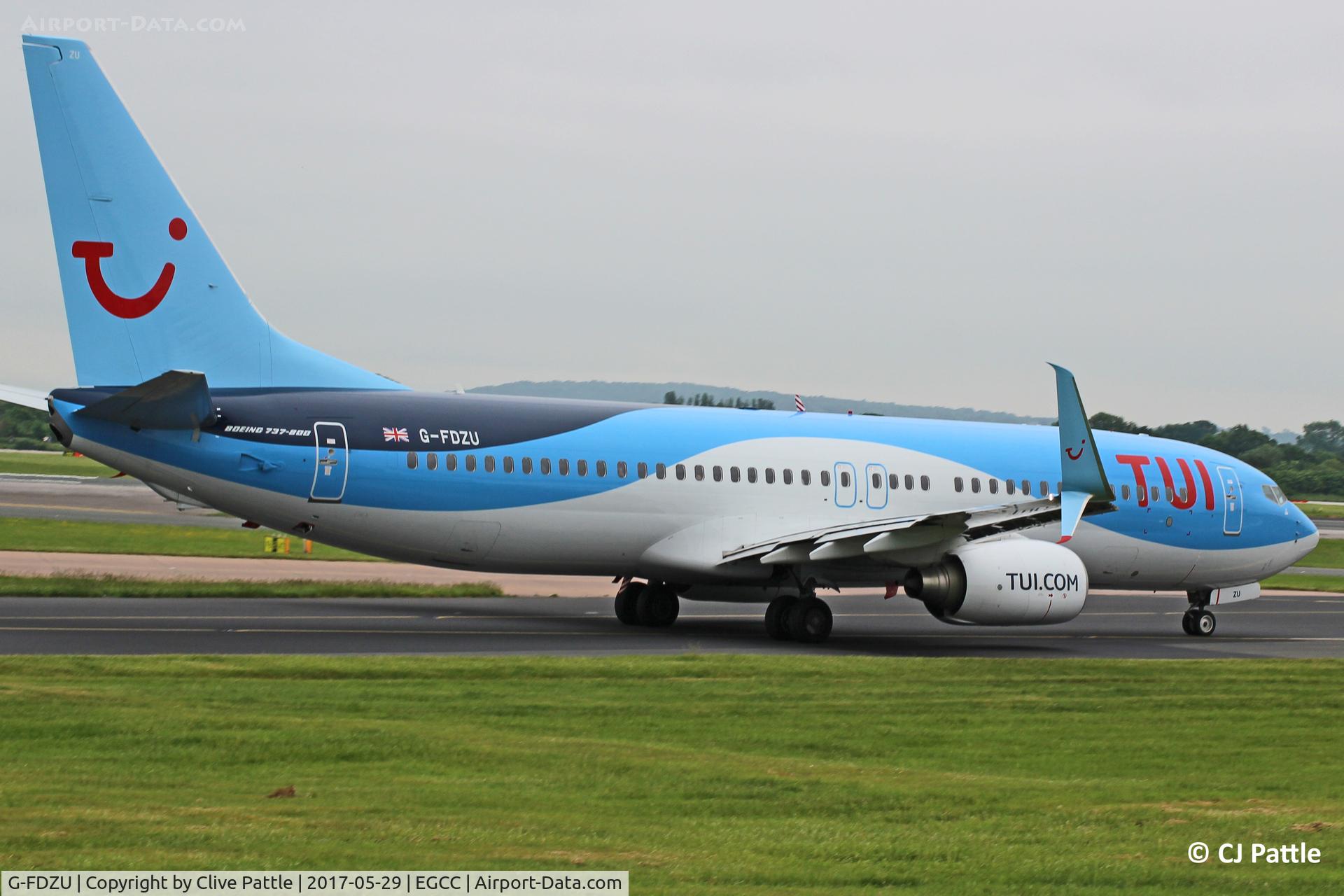 G-FDZU, 2011 Boeing 737-8K5 C/N 37253, Taxy at Manchester EGCC