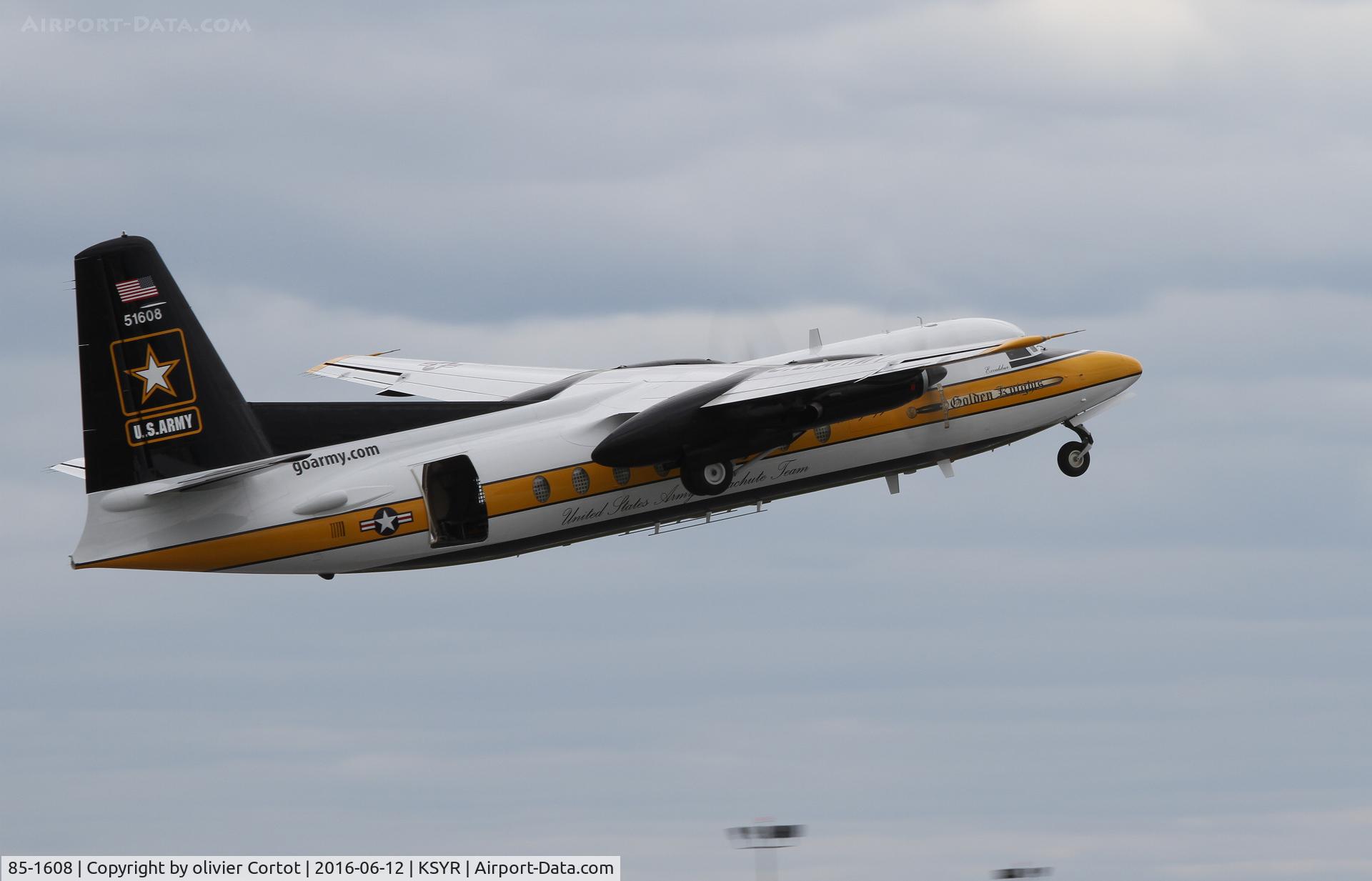 85-1608, 1984 Fokker C-31A (F27-400M) Troopship C/N 10668, taking off
