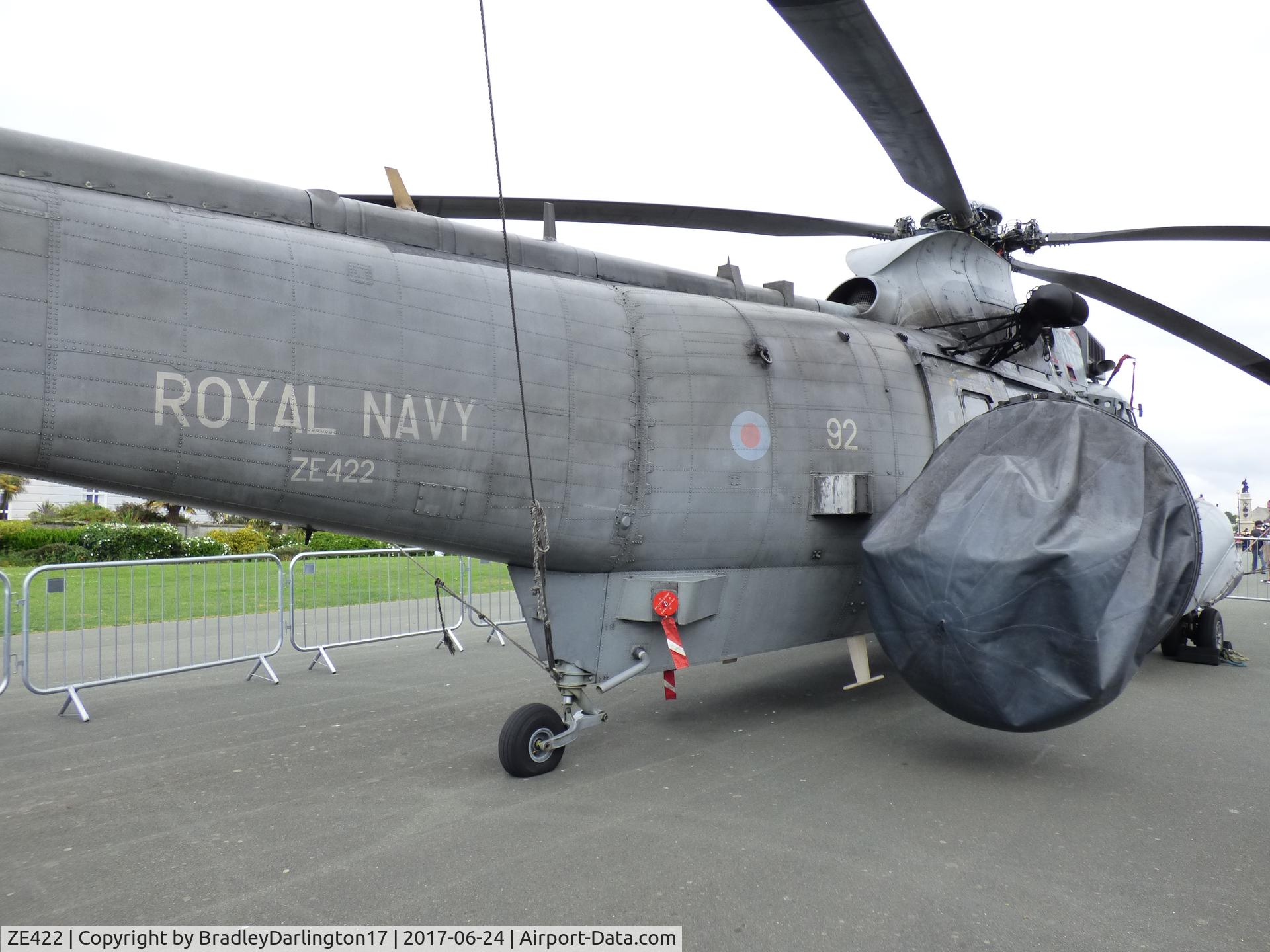ZE422, 1986 Westland Sea King ASaC.7 C/N WA961, ZE422 On Plymouth Hoe