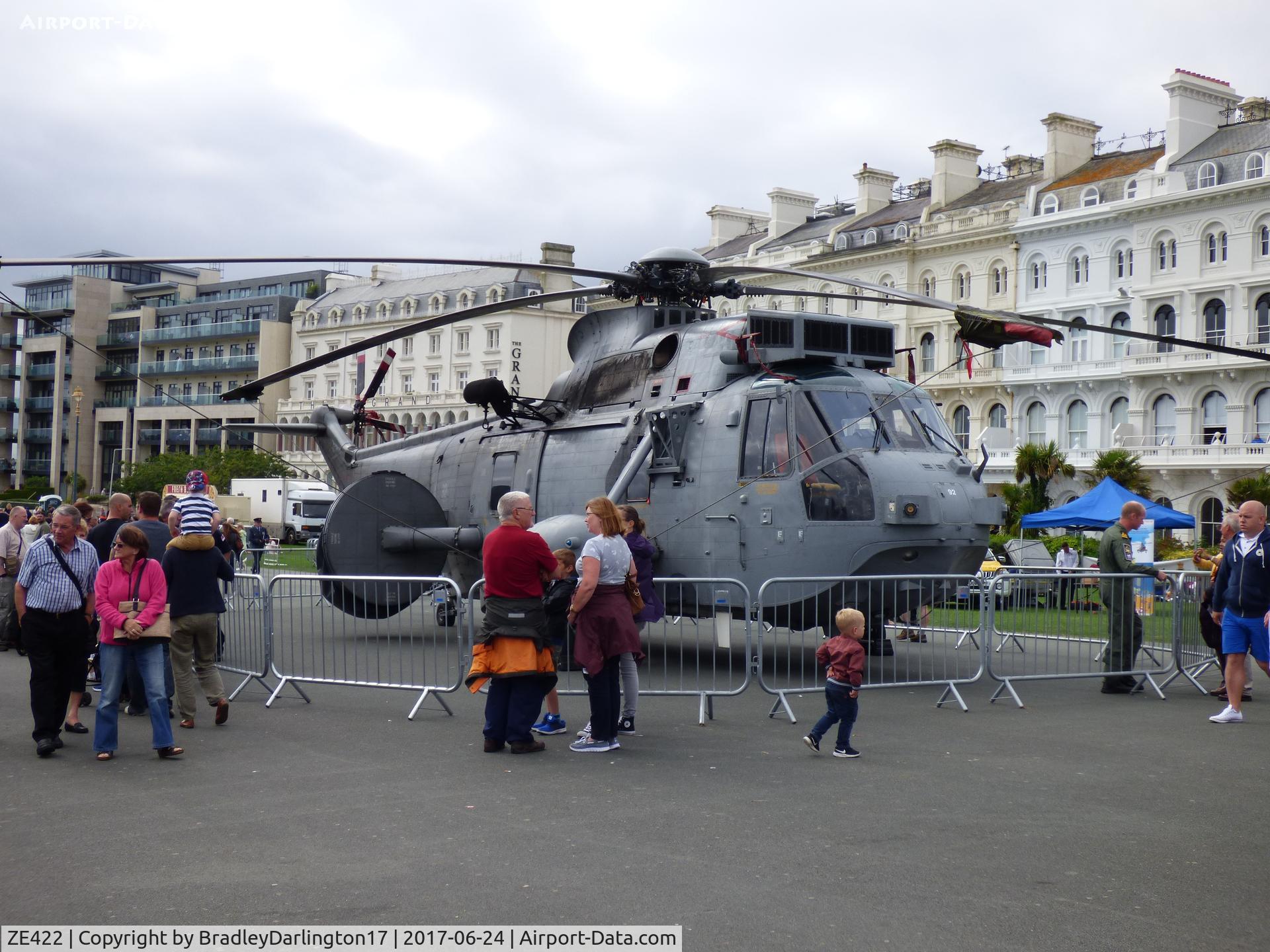 ZE422, 1986 Westland Sea King ASaC.7 C/N WA961, ZE422 On Plymouth Hoe