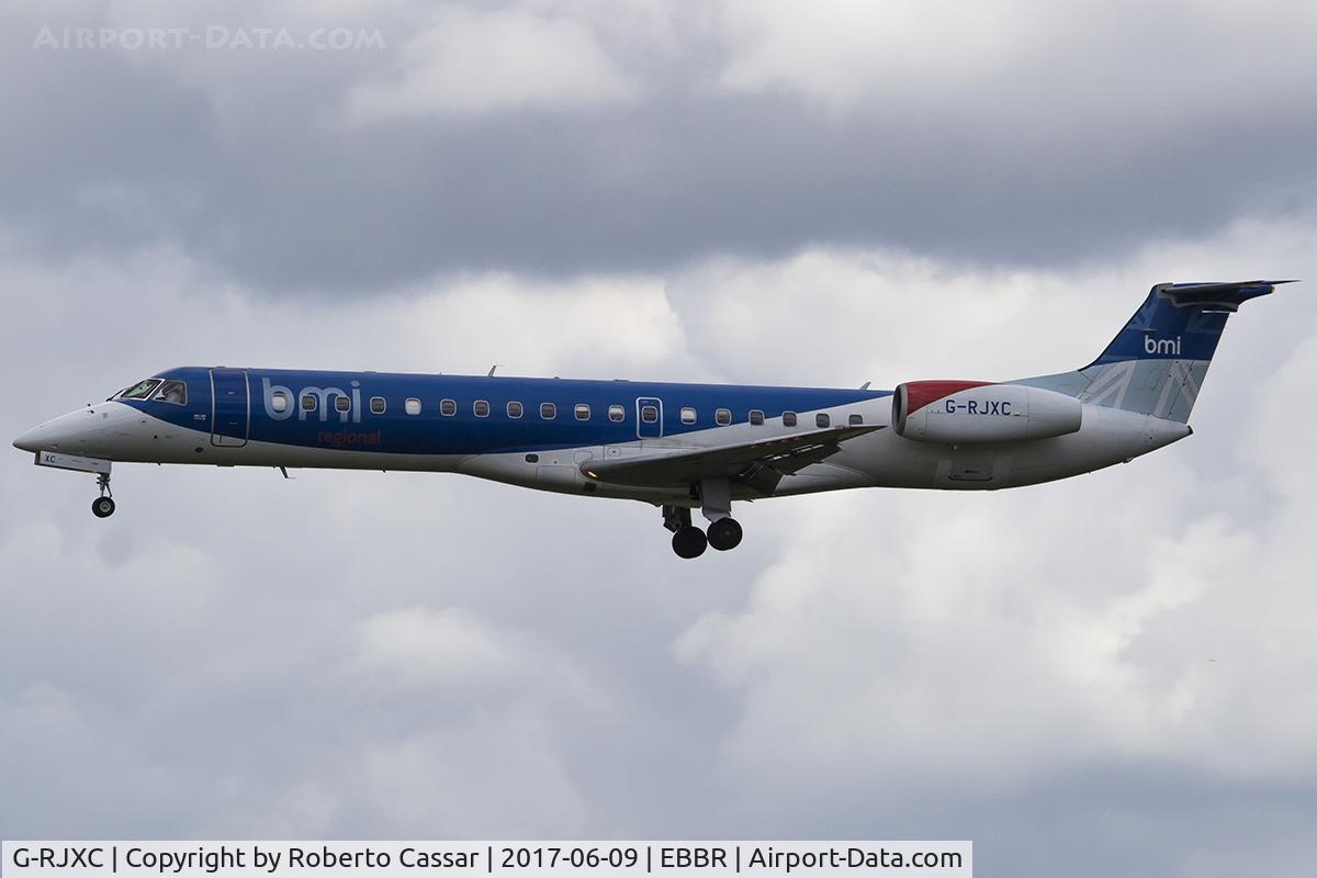 G-RJXC, 1999 Embraer EMB-145EP (ERJ-145EP) C/N 145153, Brussels