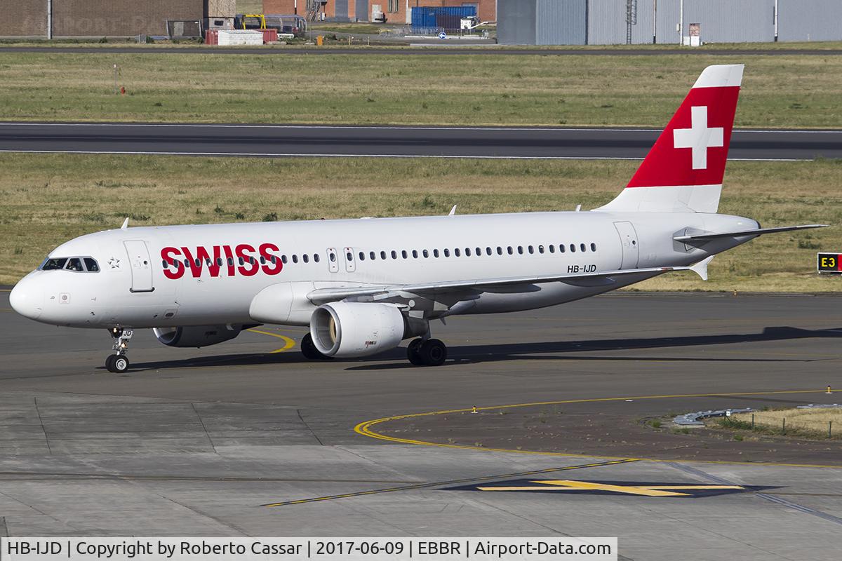 HB-IJD, 1995 Airbus A320-214 C/N 553, Brussels