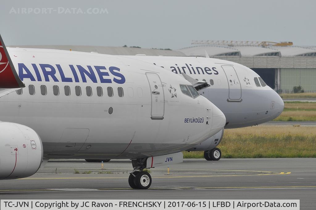 TC-JVN, 2016 Boeing 737-8F2 C/N 60018, Beylikdüzü departure to Istanbul