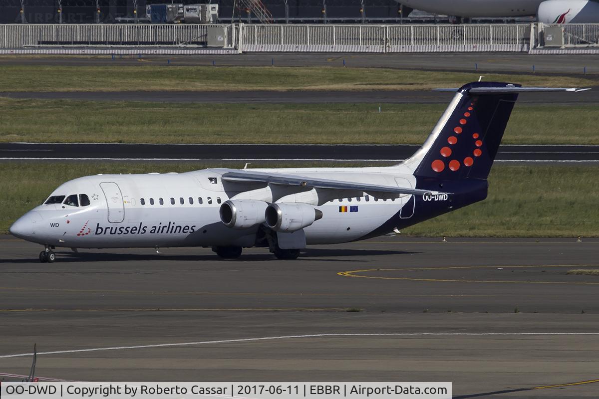 OO-DWD, 1998 British Aerospace Avro 146-RJ100 C/N E3324, Brussels
