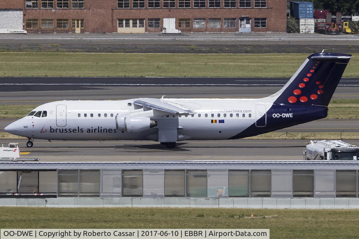 OO-DWE, 1998 British Aerospace Avro 146-RJ100 C/N E3327, Brussels