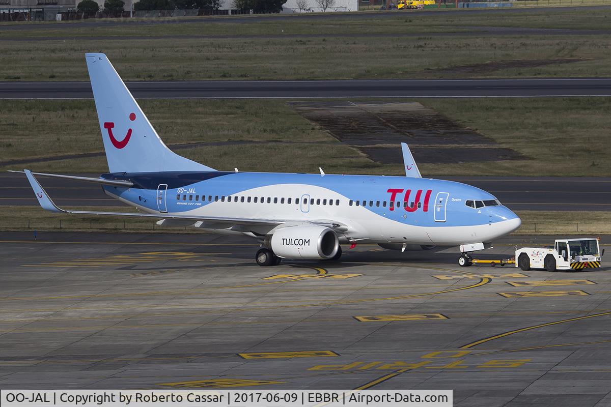 OO-JAL, 2004 Boeing 737-7K2 C/N 30668, Brussels