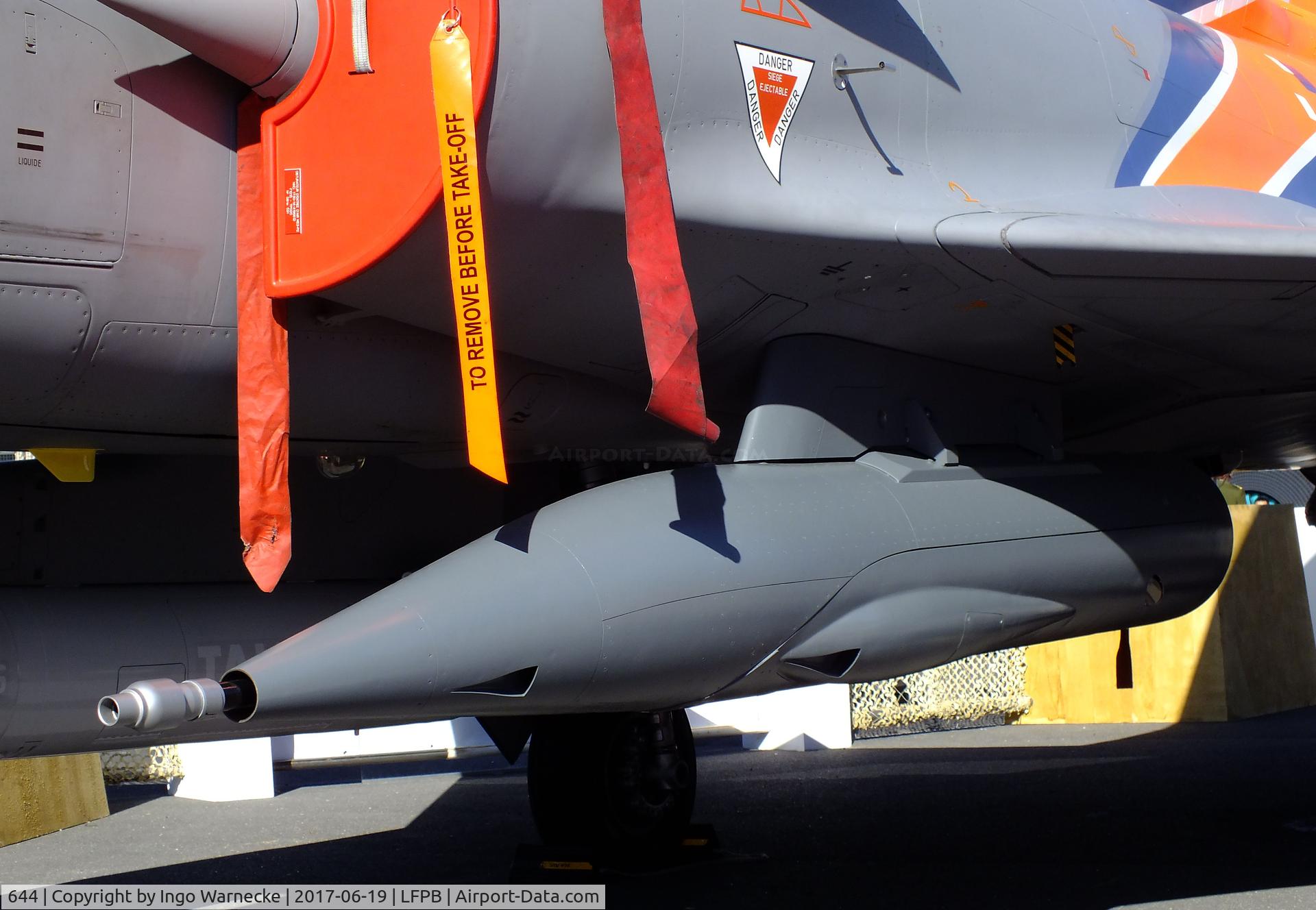 644, Dassault Mirage 2000D C/N 454, Dassault Mirage 2000 D of the DGA (Direction générale de l'Armement) at the Aerosalon 2017, Paris