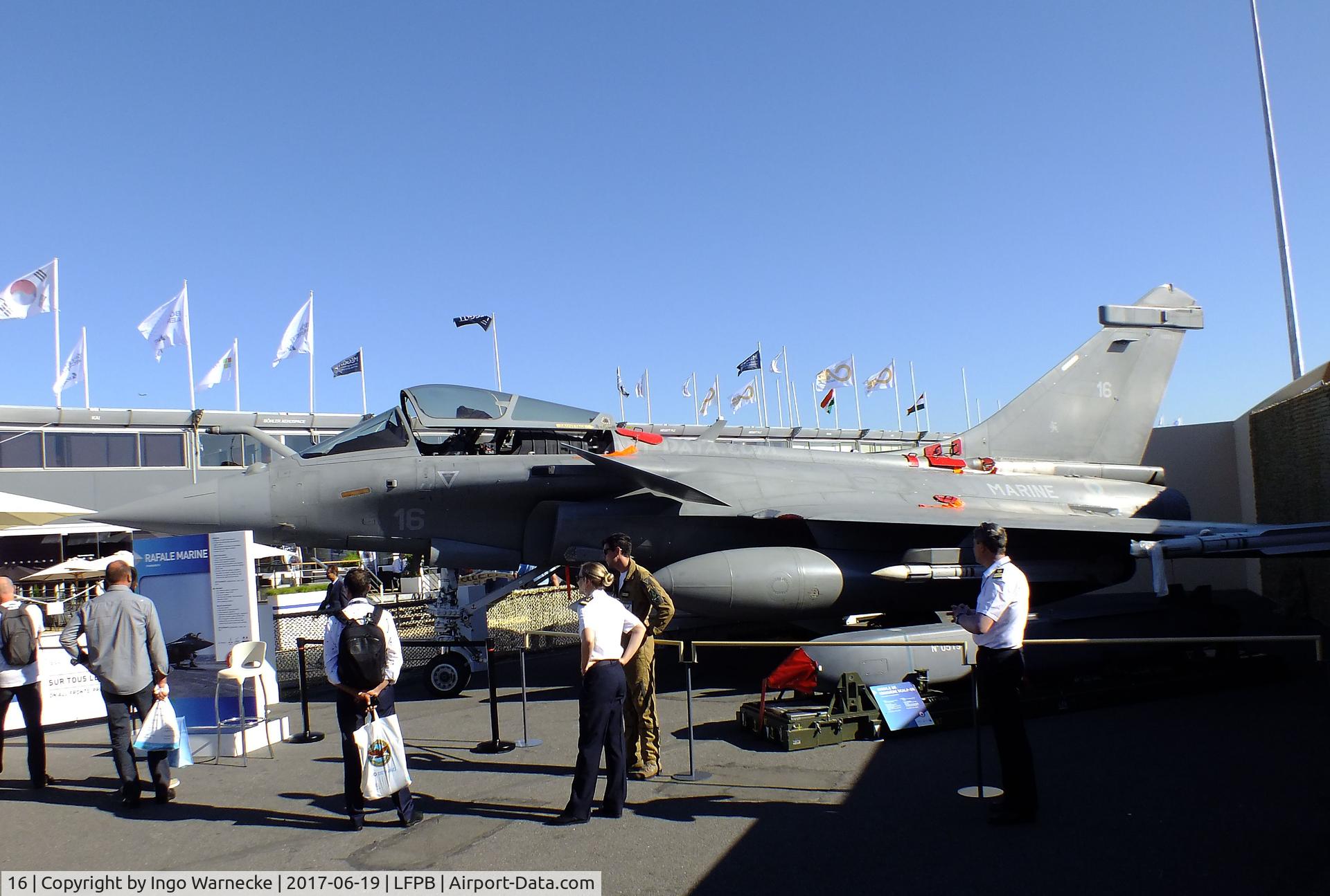 16, Dassault Rafale M C/N 16, Dassault Rafale M of the Aéronautique Navale at the Aerosalon 2017, Paris