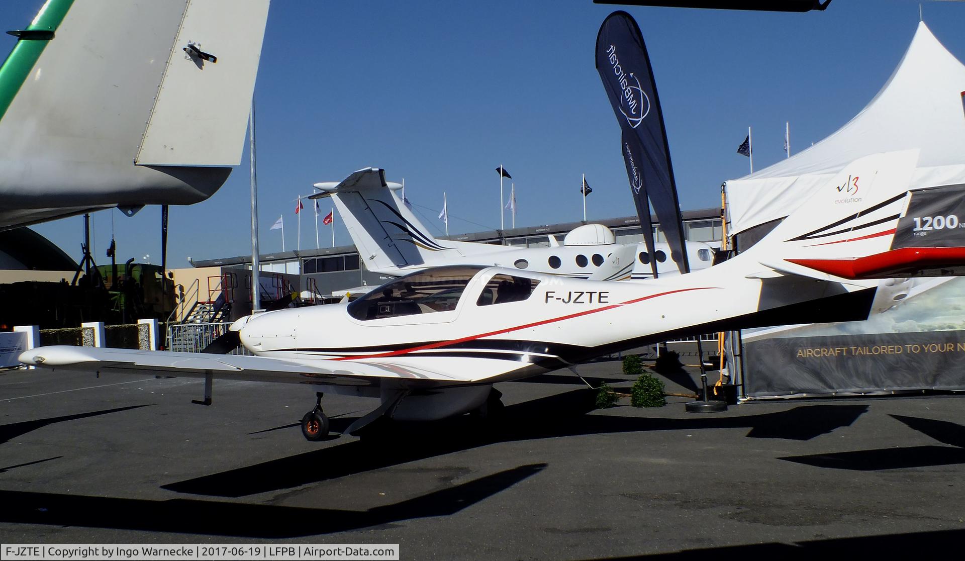 F-JZTE, Aveko VL-3 Evolution C/N VL-3-151, Aveko VL-3 Evolution at the Aerosalon 2017, Paris