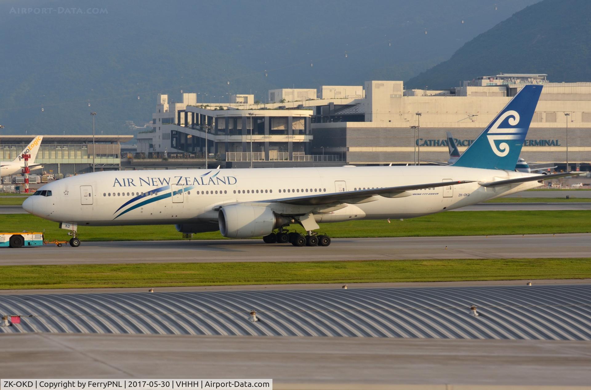 ZK-OKD, 2006 Boeing 777-219/ER C/N 29401, Air New Zealand B772 under tow.