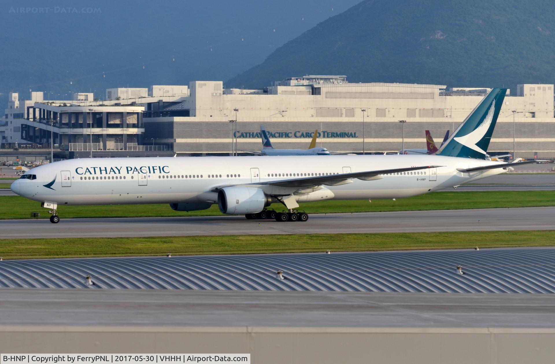 B-HNP, 2005 Boeing 777-367 C/N 34243, Cathay Pacific B773 in renewed livery.