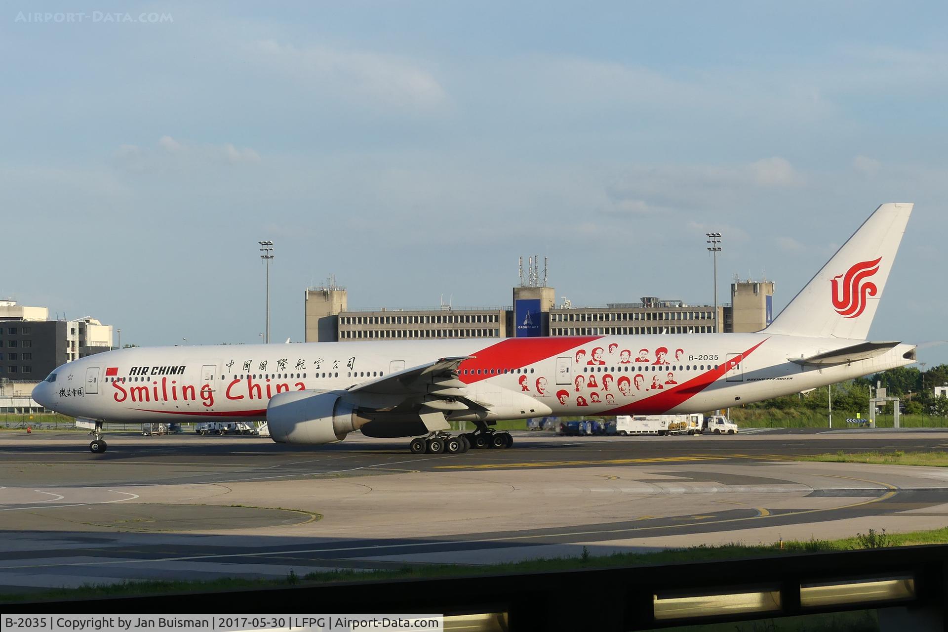 B-2035, 2012 Boeing 777-39L/ER C/N 38674, Air China, smiling china livery