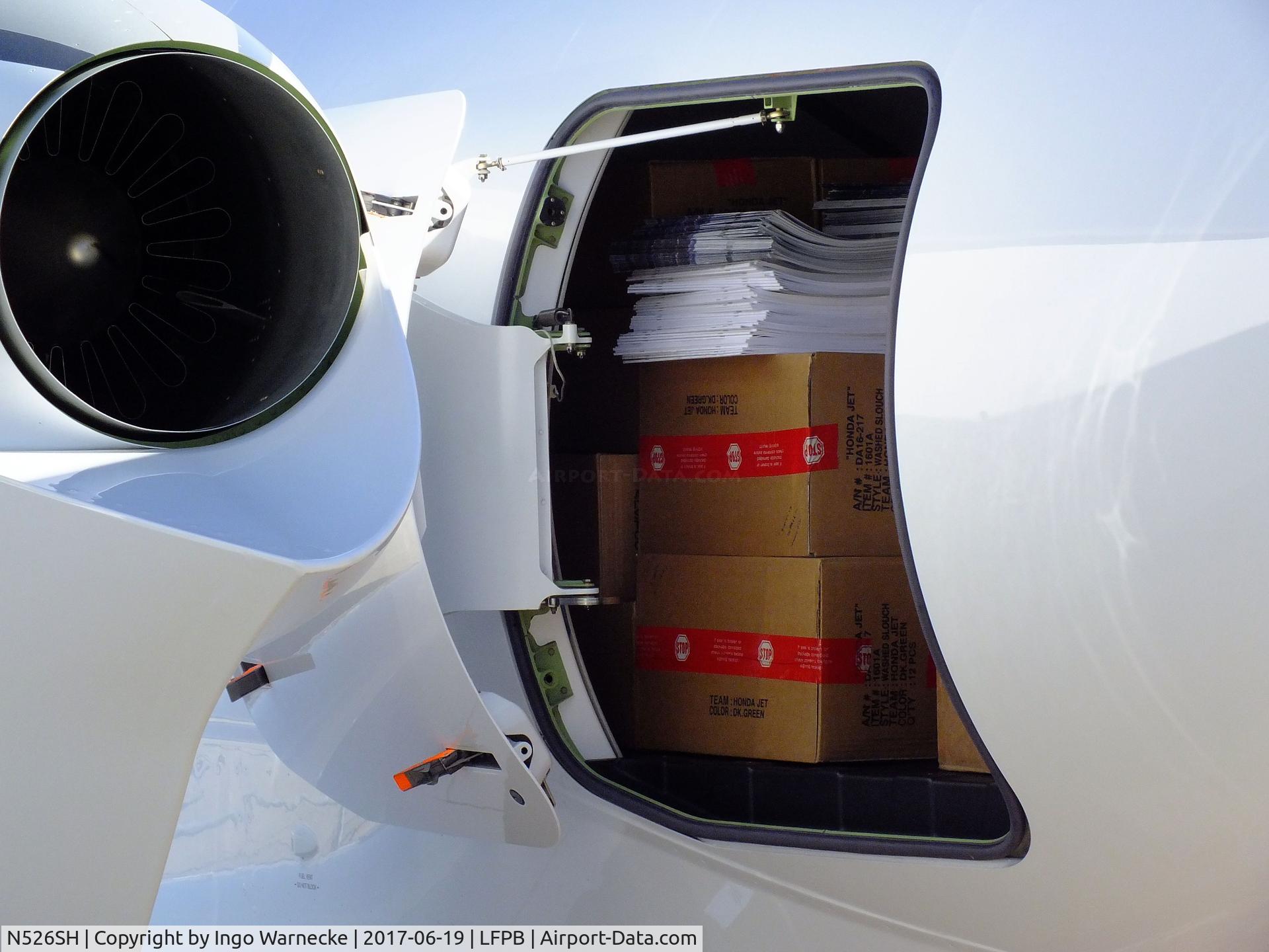 N526SH, 2017 Honda HA-420 HondaJet C/N 42000060, Honda HA-420 HondaJet at the Aerosalon 2017, Paris