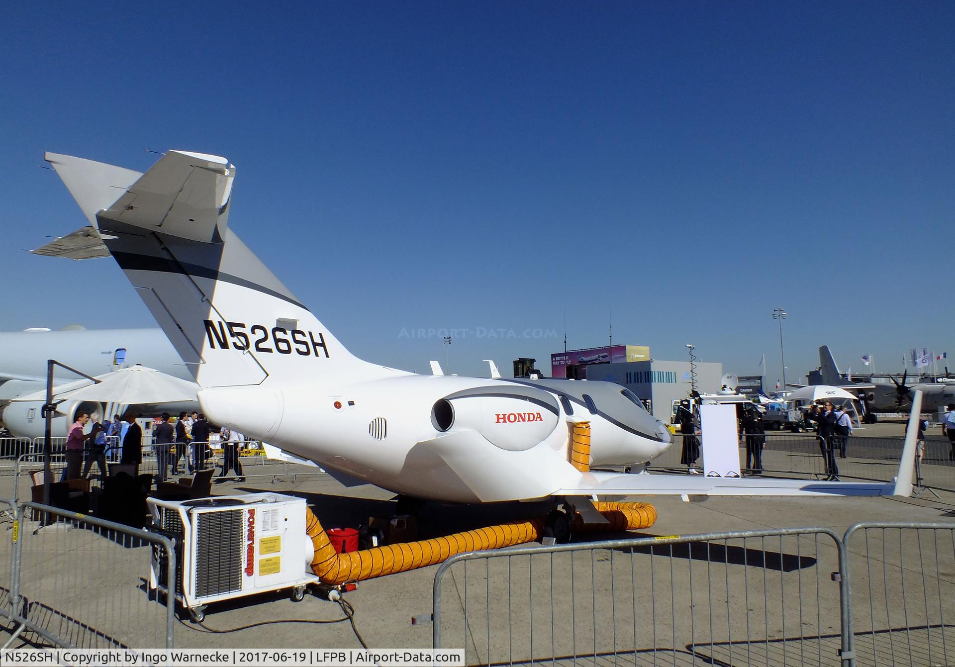 N526SH, 2017 Honda HA-420 HondaJet C/N 42000060, Honda HA-420 HondaJet at the Aerosalon 2017, Paris