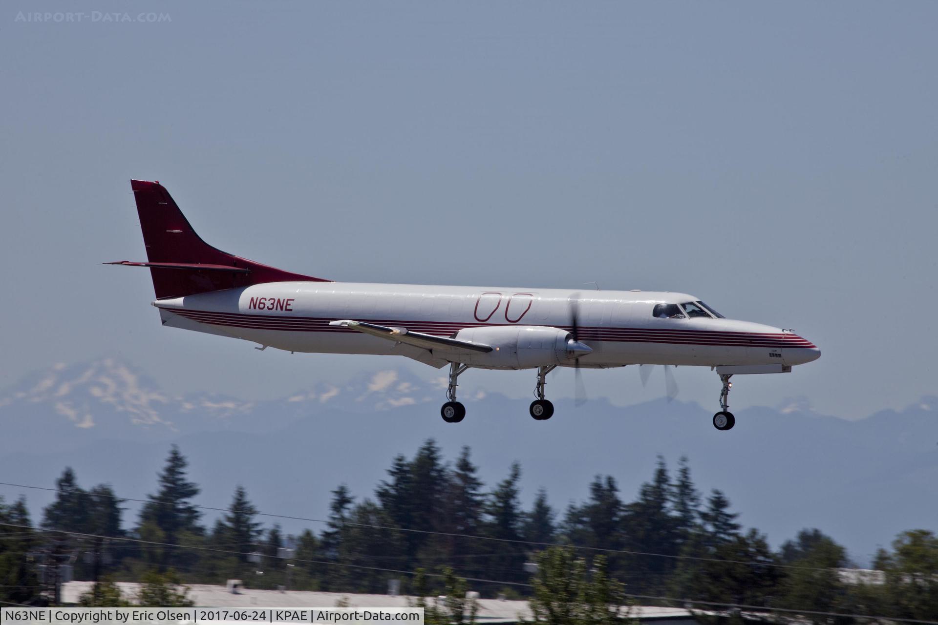 N63NE, 1990 Fairchild SA-227AC Metro III C/N AC763B, Fairchild SA-227Ac arriving at Paine Field.