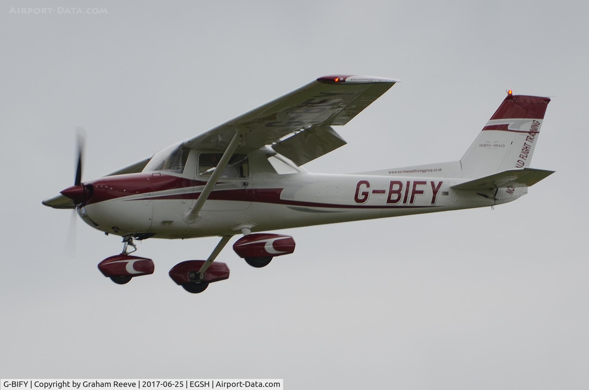 G-BIFY, 1972 Reims F150L C/N 0829, Landing at Norwich.