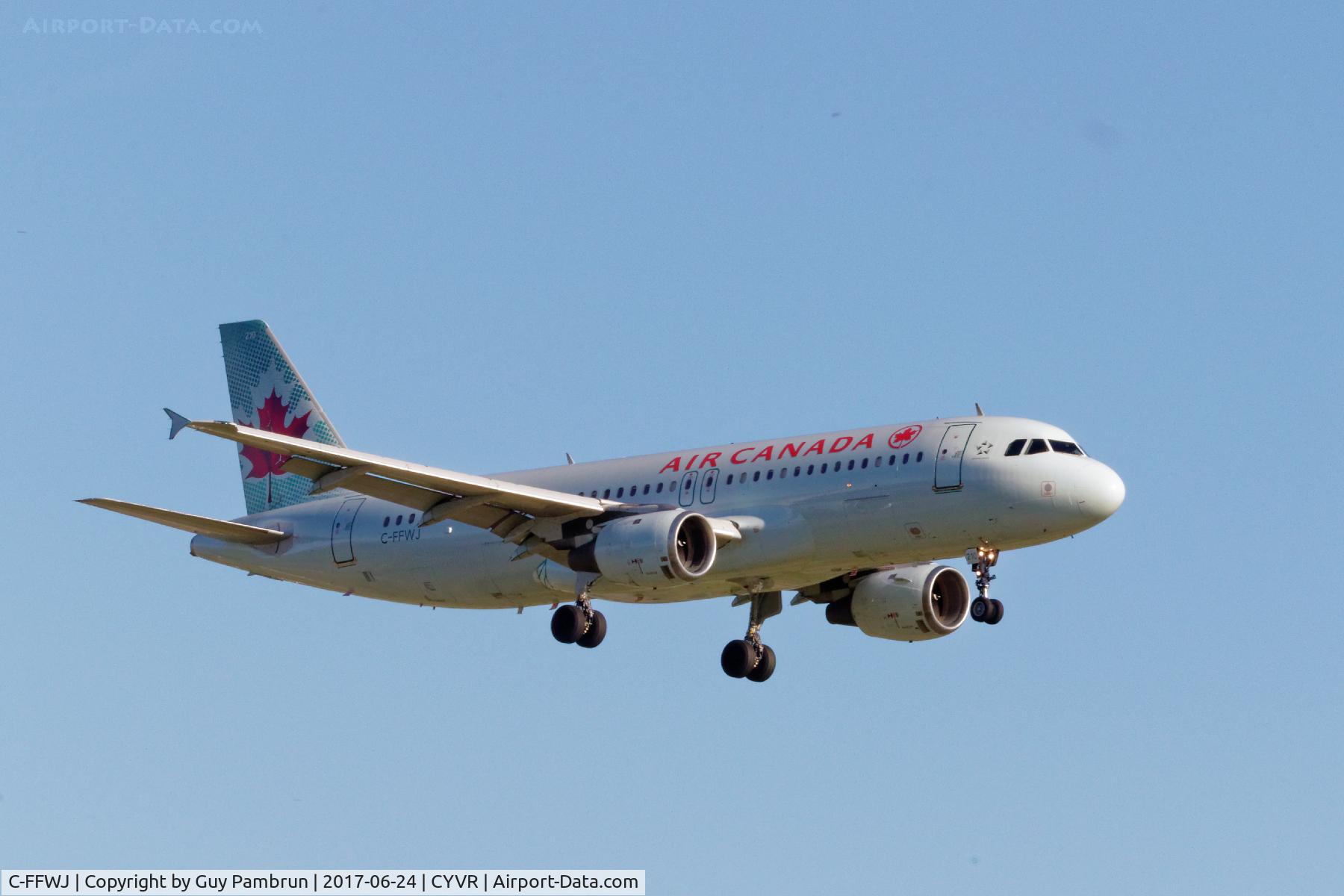 C-FFWJ, 1990 Airbus A320-211 C/N 150, Landing