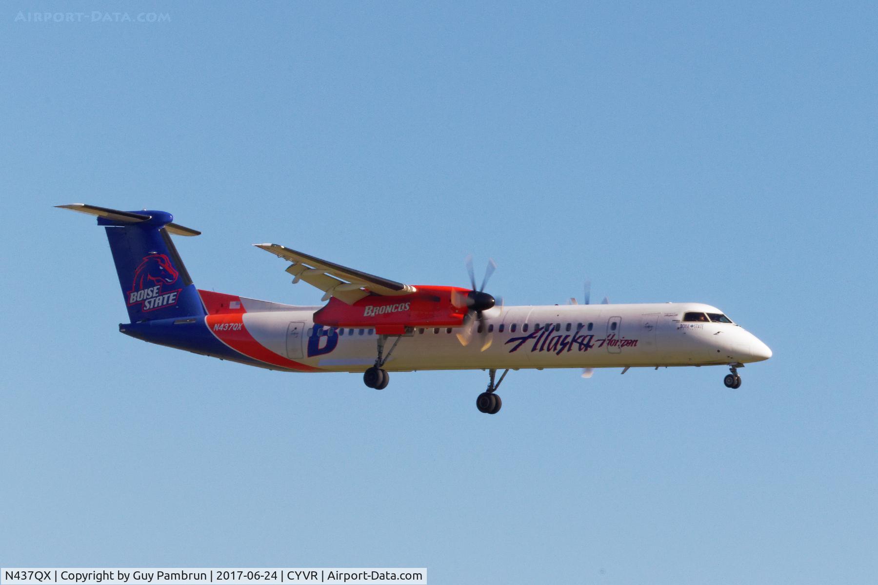 N437QX, 2009 De Havilland Canada DHC-8-402Q Dash 8 C/N 4240, Landing