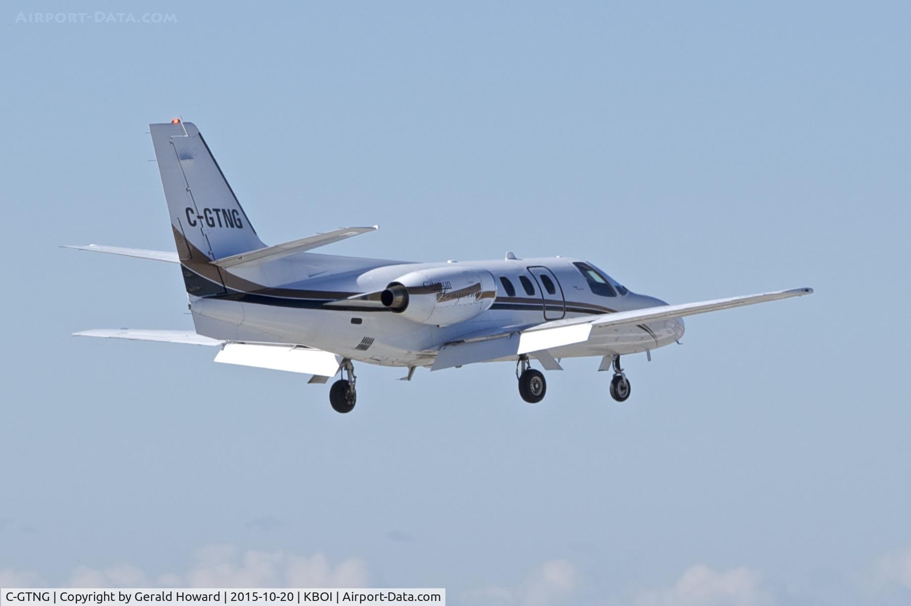 C-GTNG, 1974 Cessna 500 Citation C/N 500-0169, Landing RWY 28R.