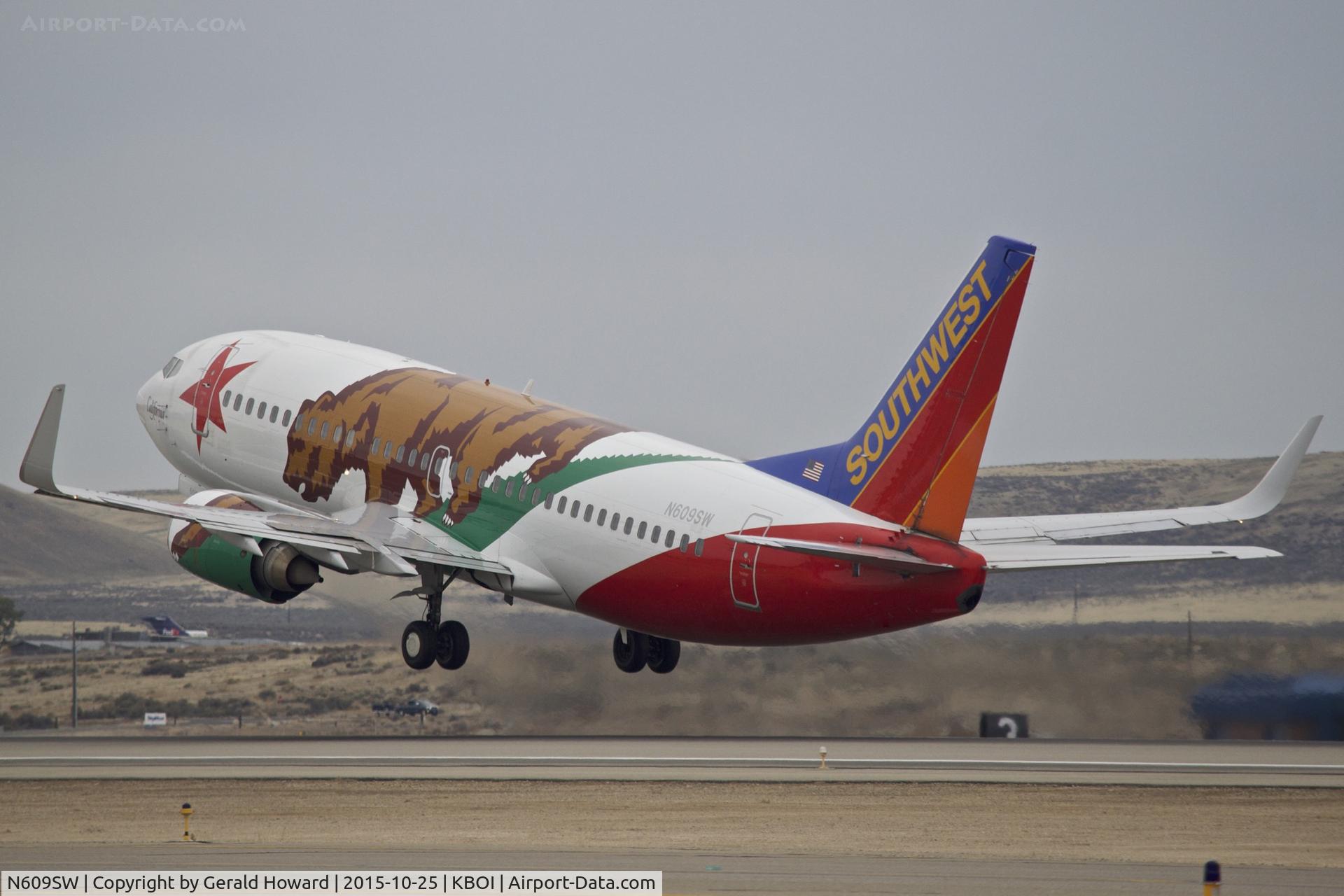 N609SW, 1995 Boeing 737-3H4 C/N 27929, Departing RWY 10L.