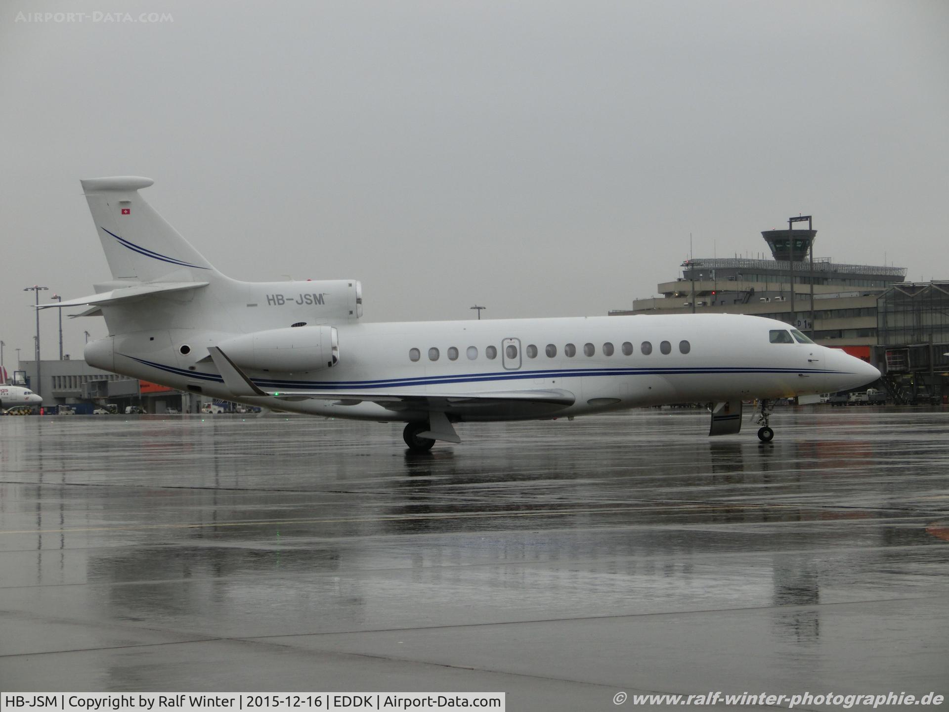 HB-JSM, 2012 Dassault Falcon 7X C/N 181, Dassault Falcon 7X - Jet Aviation Business Jets - 181 - HB-JSM - 16.12.2015 - CGN