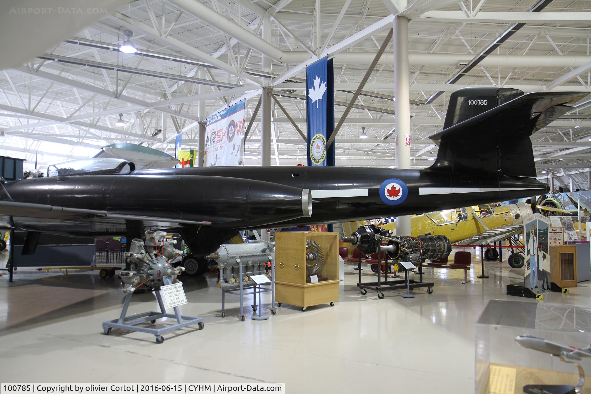 100785, 1970 Avro Canada CF-100 Mk.5 Canuck C/N C-100/5/685, the tail and serial number