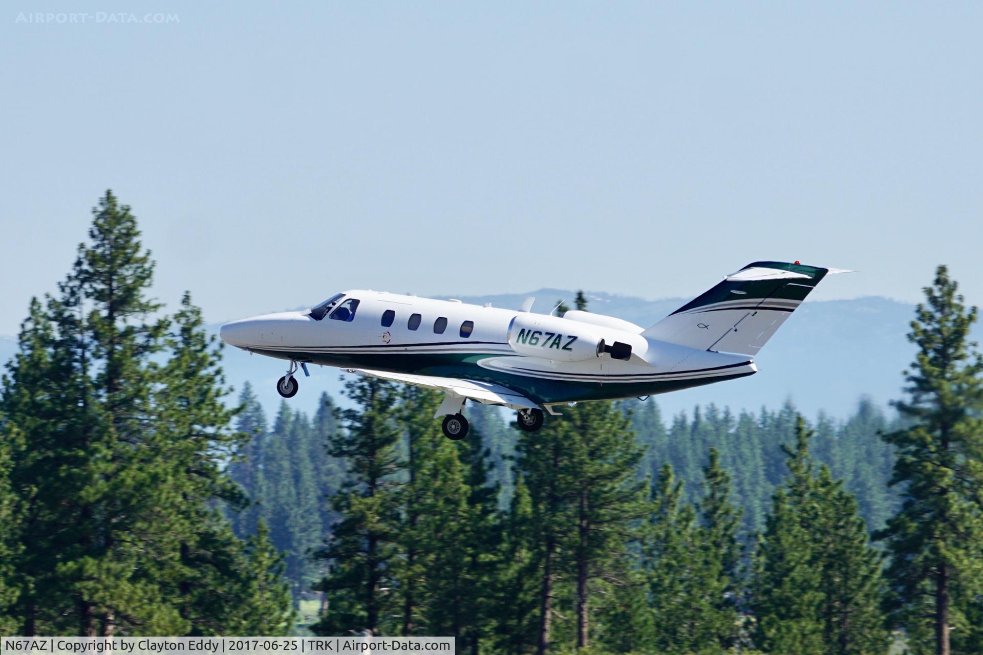 N67AZ, 1998 Cessna 525 CitationJet CJ1 C/N 525-0245, Truckee Airport California 2017.