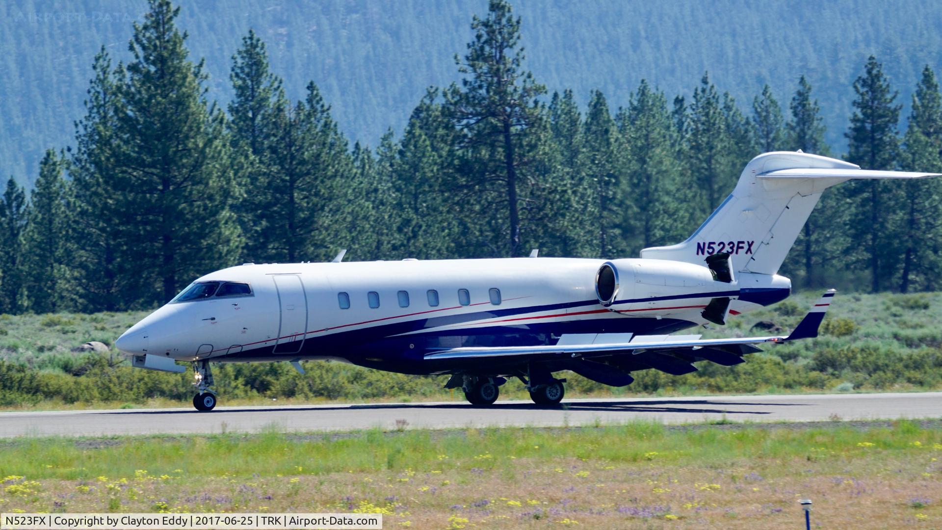 N523FX, 2005 Bombardier Challenger 300 (BD-100-1A10) C/N 20074, Truckee Airport California 2017.