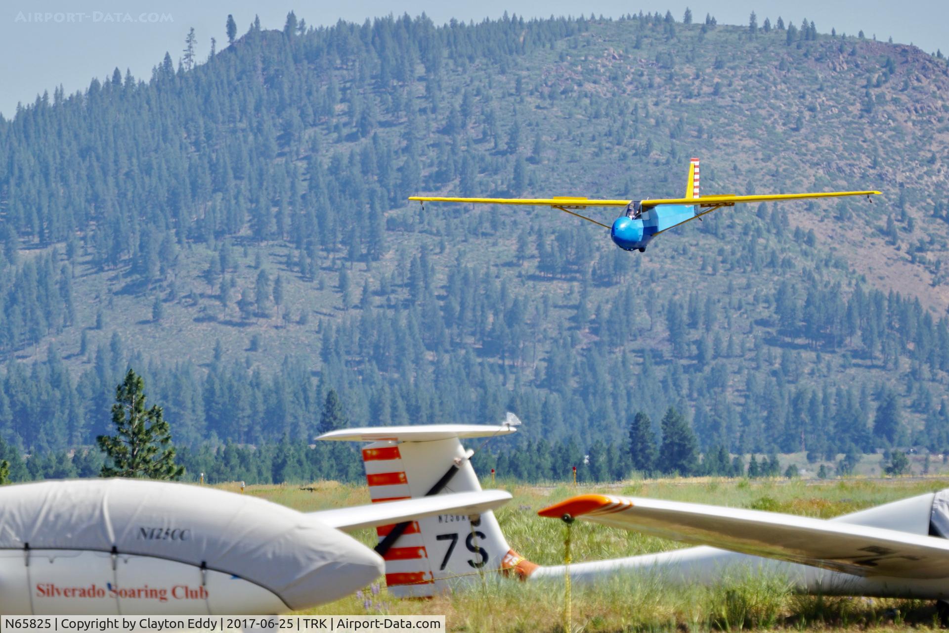 N65825, 1973 Schweizer SGS 2-33A C/N 305, Truckee Airport California 2017.