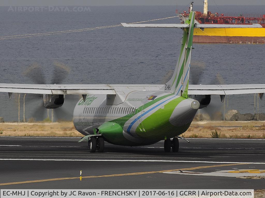 EC-MHJ, 2011 ATR 72-212A C/N 982, Binter Canarias departure to Teneriffe