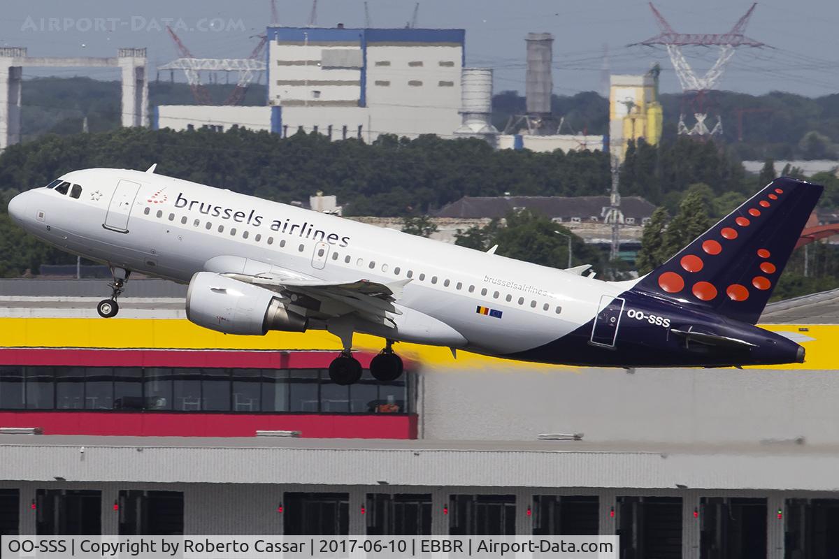 OO-SSS, 2003 Airbus A319-111 C/N 2030, Brussels