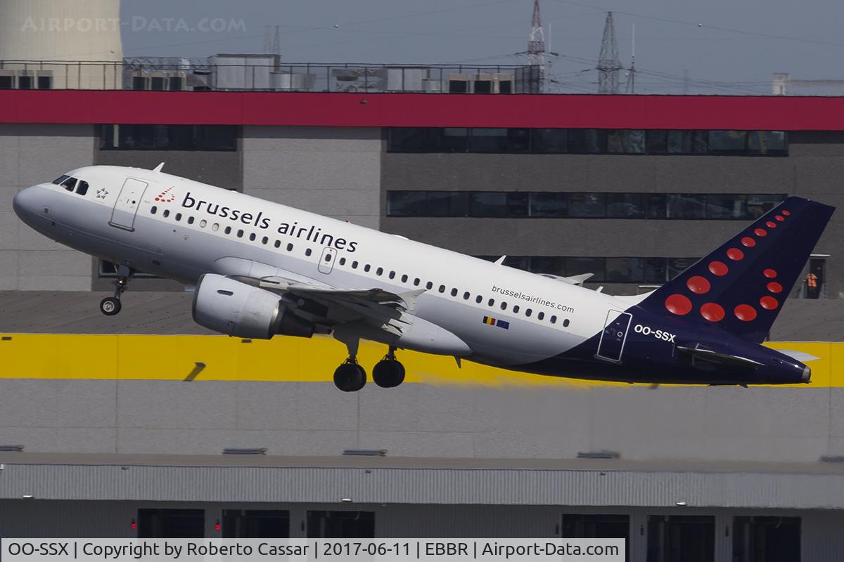 OO-SSX, 2004 Airbus A319-111 C/N 2260, Brussels