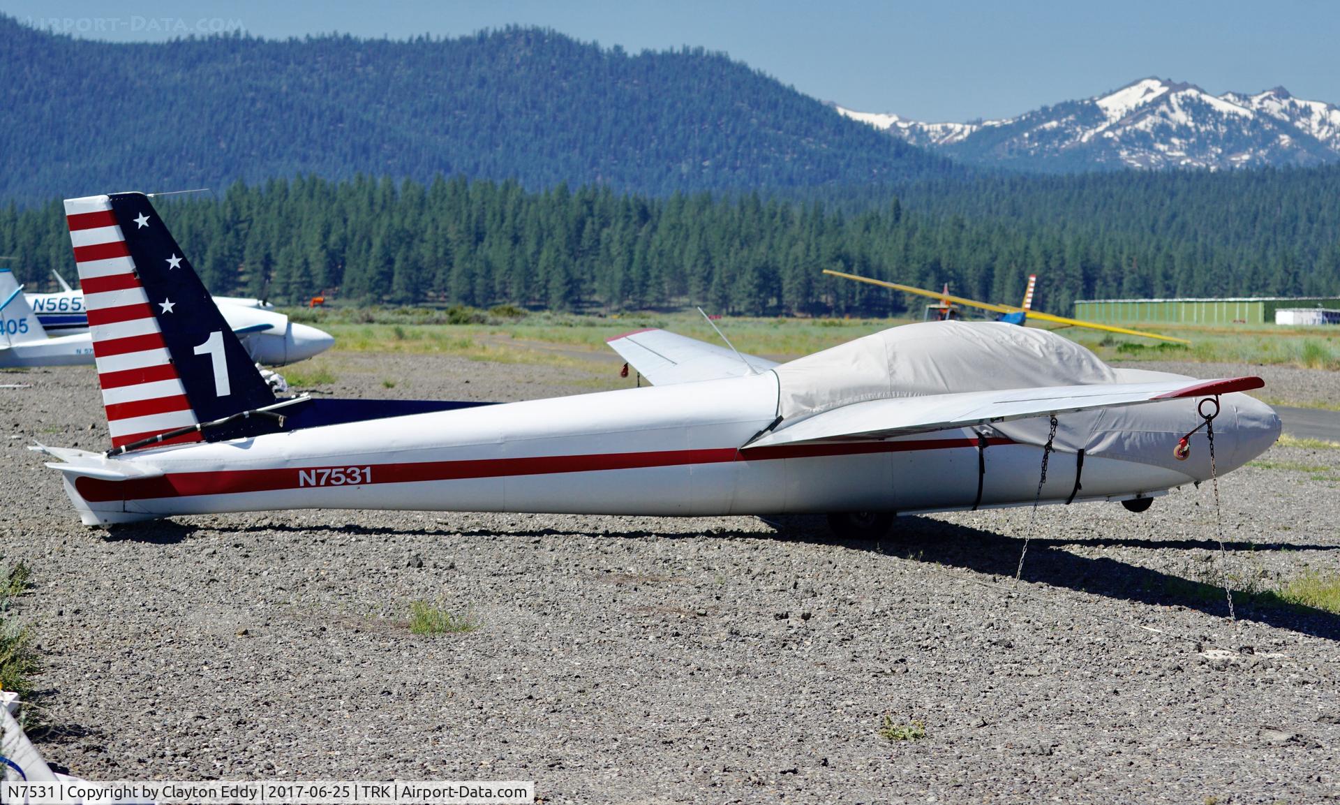 N7531, 1970 Schweizer SGS 2-32 C/N 71, Truckee Airport California 2017.