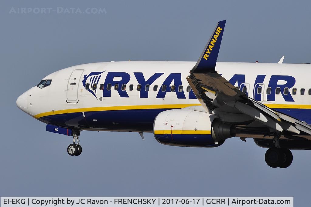 EI-EKG, 2010 Boeing 737-8AS C/N 35021, FR2015 landing from Madrid