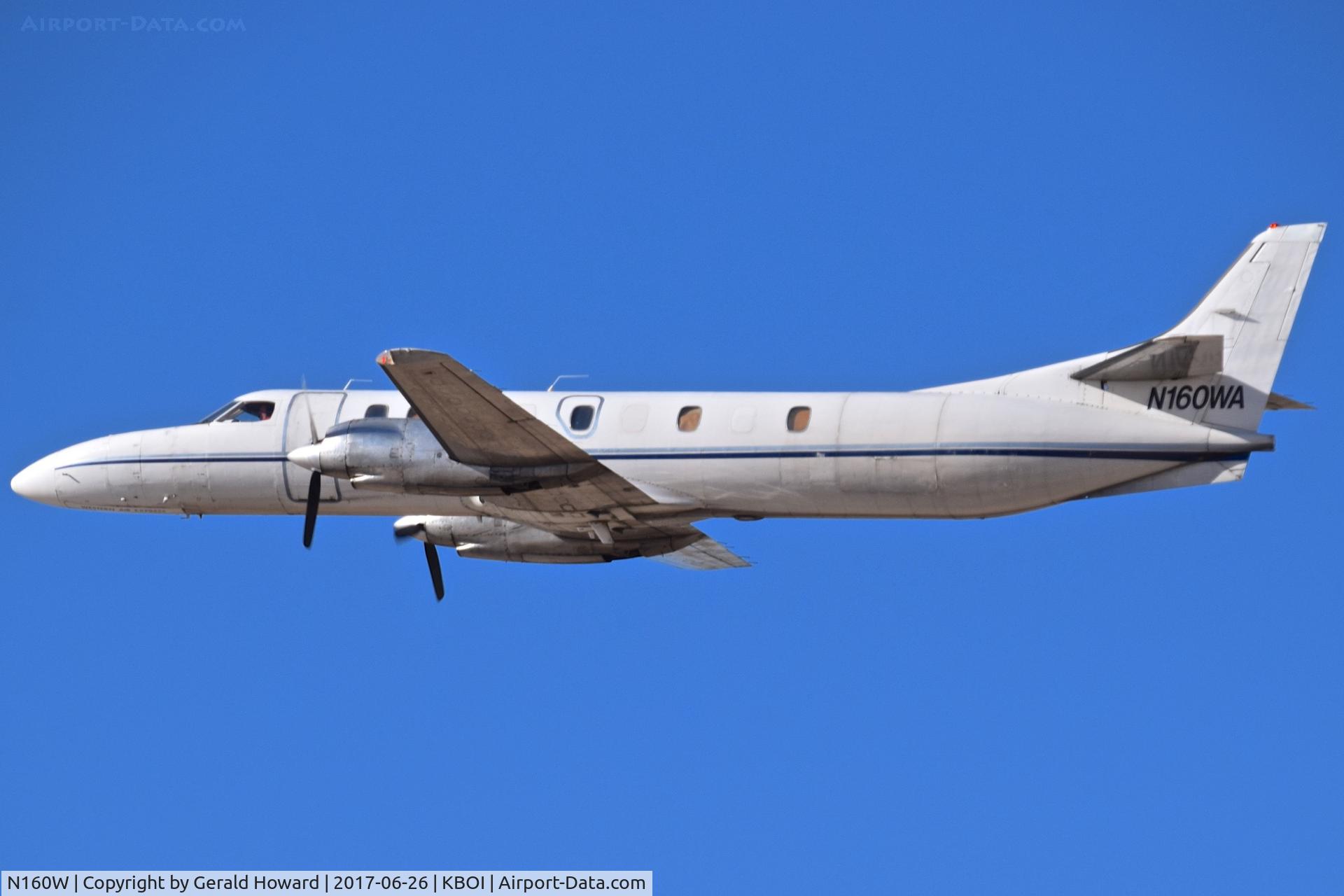 N160W, 1972 North American Sabre 40A C/N 282-101, Departing BOI