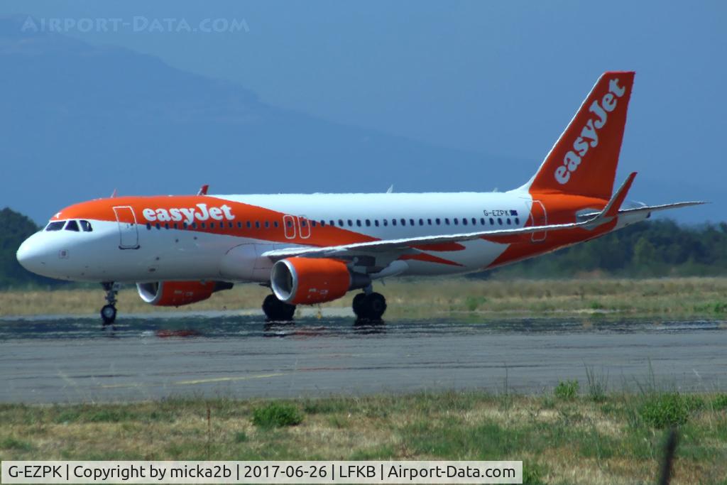 G-EZPK, 2016 Airbus A320-214 C/N 7177, Taxiing